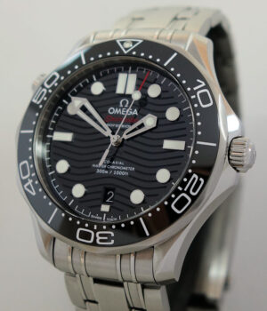 Omega Seamaster Diver 300m Black-dial 42mm Steel 21030422001001 Box & Cards