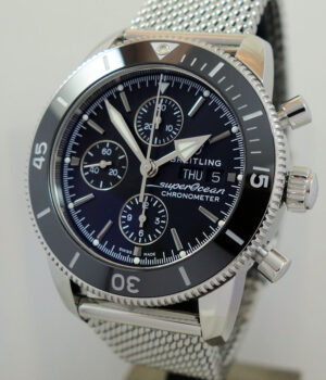 Breitling SUPEROCEAN HÉRITAGE II Chronograph 44mm  Black-dial, Mesh bracelet & Rubber strap A13313