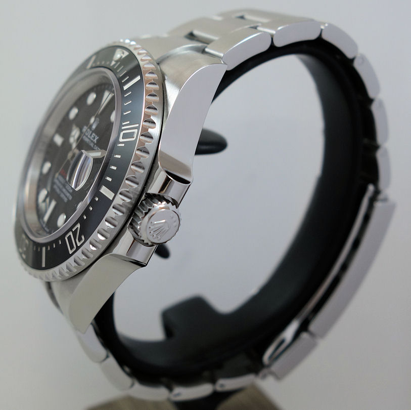 DSC03083 ROLEX SEA-DWELLER 43 Steel 126600 Box & Card 2024