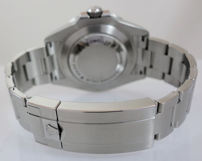 DSC03086 ROLEX SEA-DWELLER 43 Steel 126600 Box & Card 2024