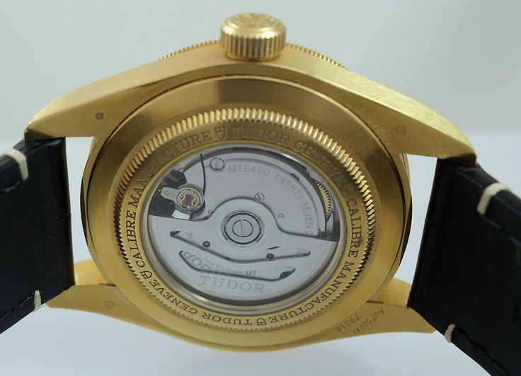 DSC03149 18k Gold TUDOR Black Bay 58 Green-Dial & Bezel 79018V B&C 2022