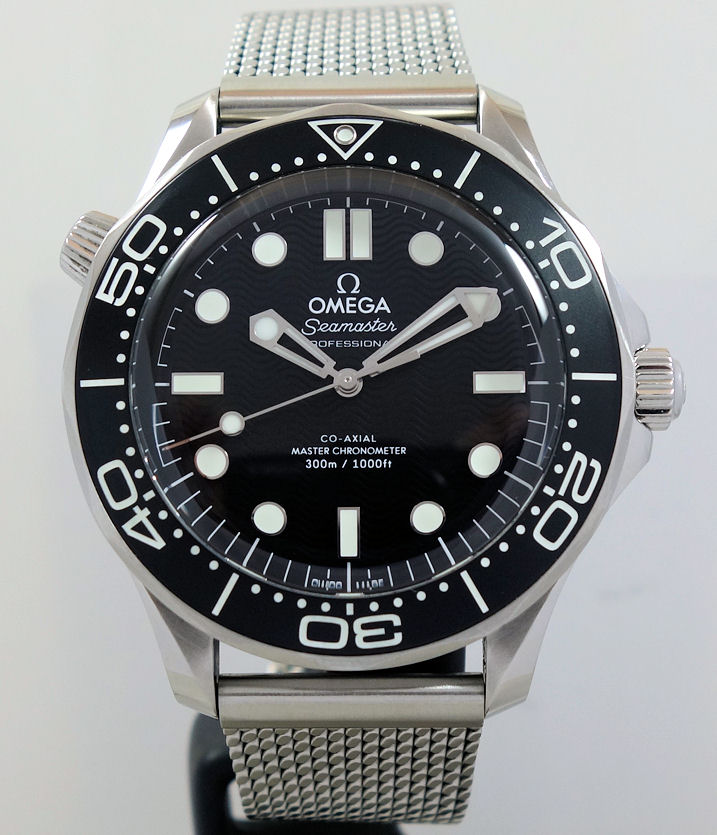 DSC03642 Omega Seamaster DIVER 300m Black-dial, 42mm on steel mesh bracelet 210.30.42.20.01.010 B&P 2025