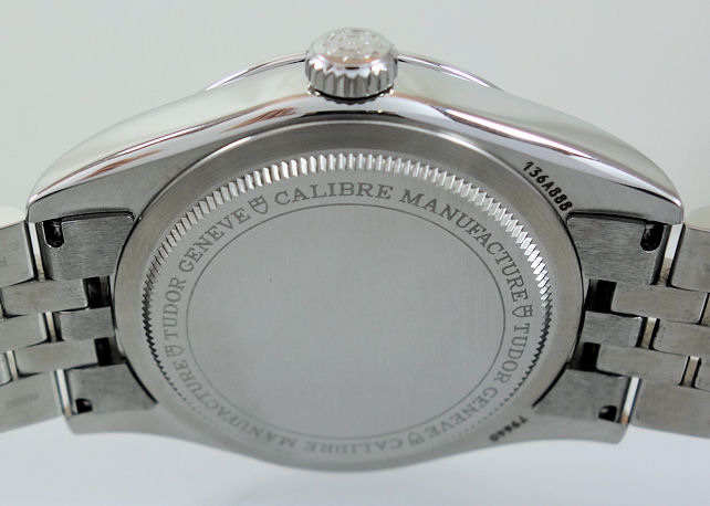 DSC03710 TUDOR Black Bay One 79640 Champagne-dial Box & Card 2025