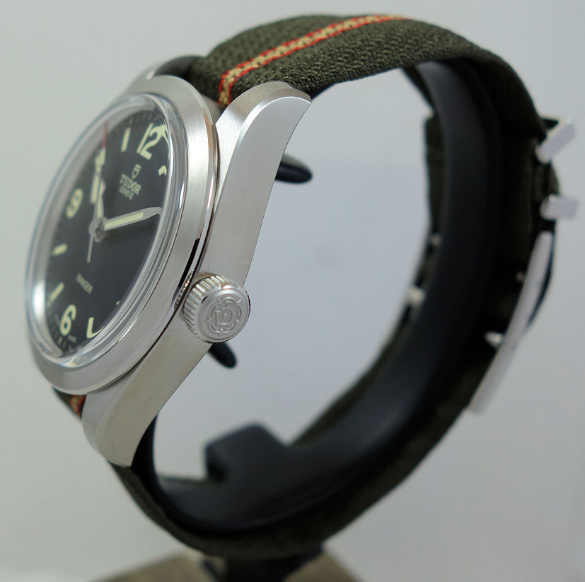 DSC03844 Tudor Ranger 79950 Full Set, 2025 As New!!