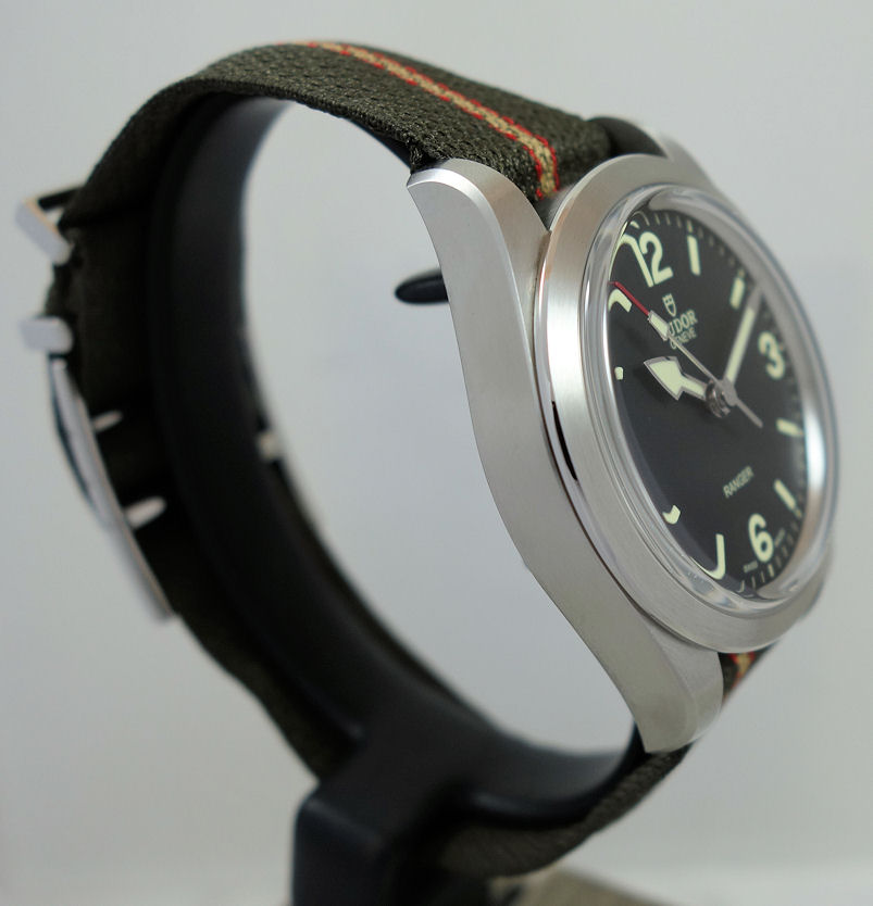 DSC03846 Tudor Ranger 79950 Full Set, 2025 As New!!