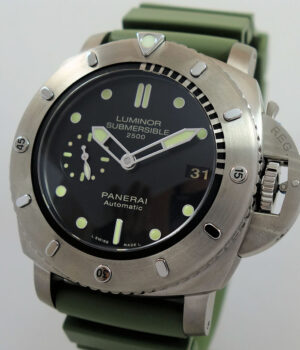 Panerai  PAM364  Luminor Submersible 1950 2500m 3-Days Automatic Titanio