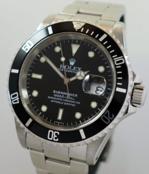 Rolex Submariner Date 16610 Box & Papers 1999
