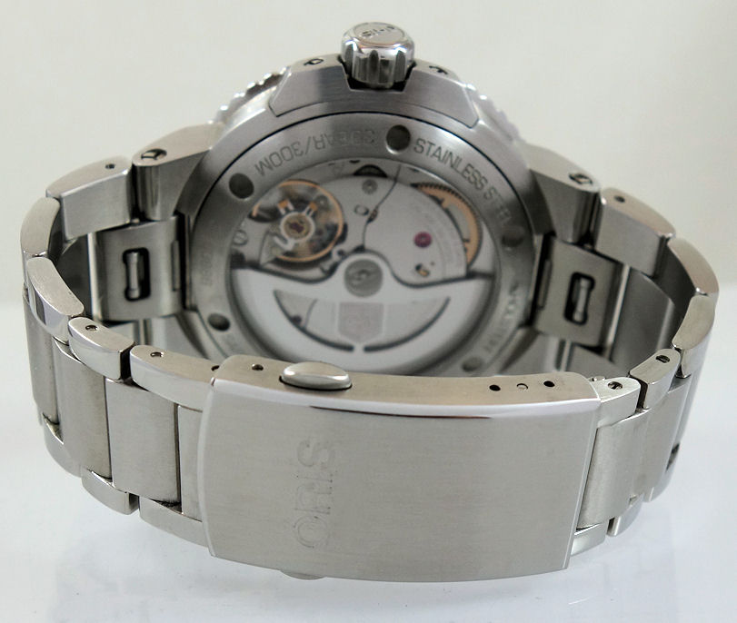 DSC05568 ORIS AQUIS DATE CALIBRE 400 Blue dial, 43mm Steel on bracelet 01 400 7763 4135