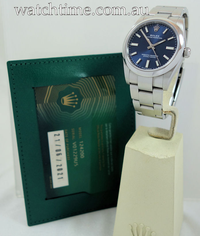 DSC06267 Rolex Oyster Perpetual 34 Blue-dial 124200