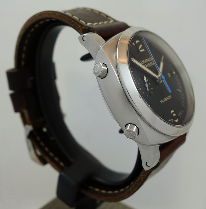 DSC06568 Panerai Luminor 1950 3 Days Chrono Flyback PAM 524