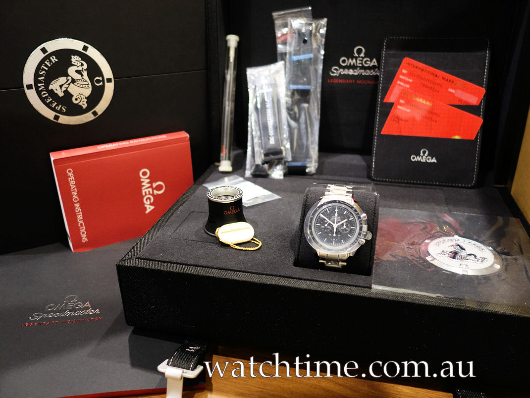 DSC06636 Omega Speedmaster MOONWATCH 42mm Sapphire Crystal 311.30.42.30.01.006 Full Set, UNUSED!!!!