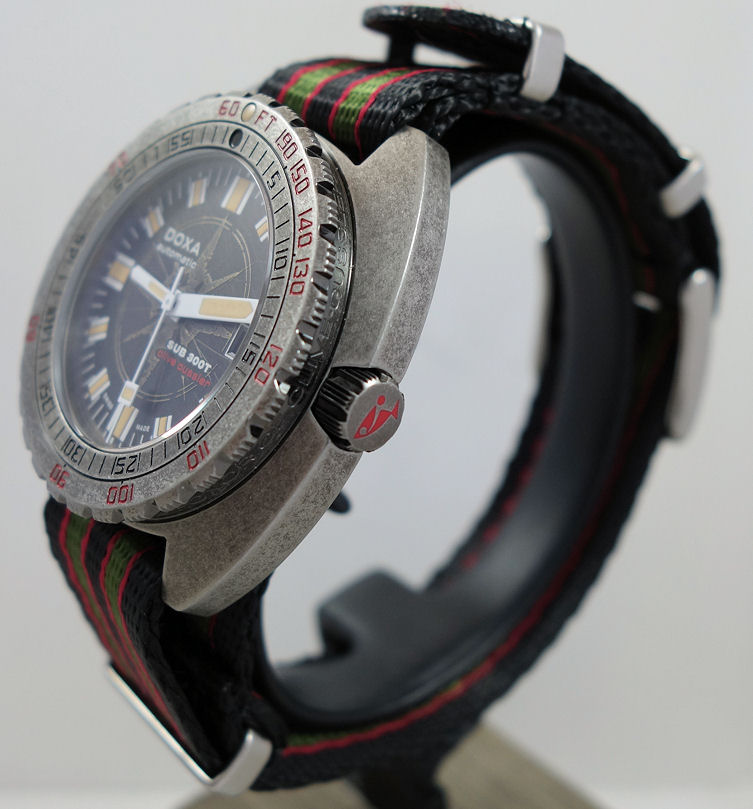 DSC06827 DOXA Sub 300T Clive Cussler Automatic 42mm 840.80.10.15 Ltd. Edn. # 43/93