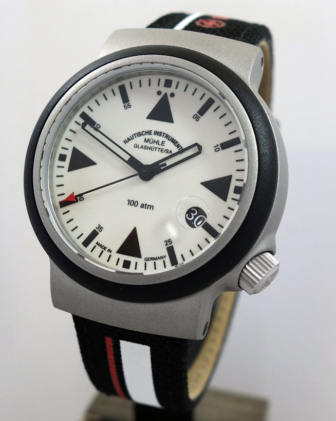DSC06806 MÜHLE-GLASHÜTTE S.A.R. Rescue-Timer LUMEN M1-41-08-KB Ø 42 mm.