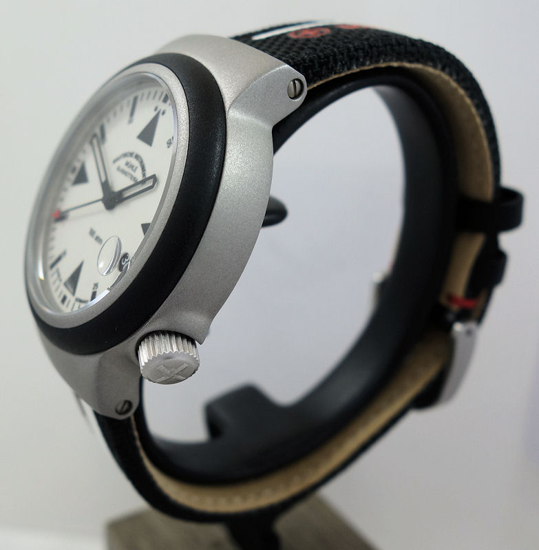 DSC06809 MÜHLE-GLASHÜTTE S.A.R. Rescue-Timer LUMEN M1-41-08-KB Ø 42 mm.