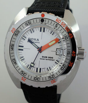 DOXA SUB 300 Searambler  42.5mm Steel  Silver-dial 821.10.021.10