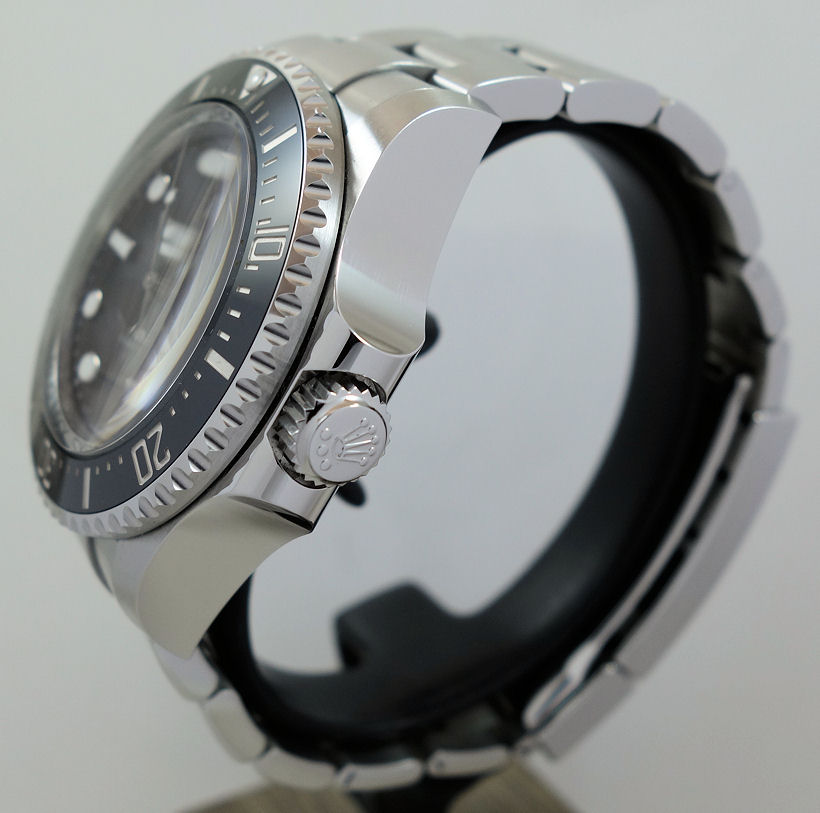 DSC07085 Rolex DEEPSEA SeaDweller 136660 Box & Card Jan 2025 *30% Off Retail*