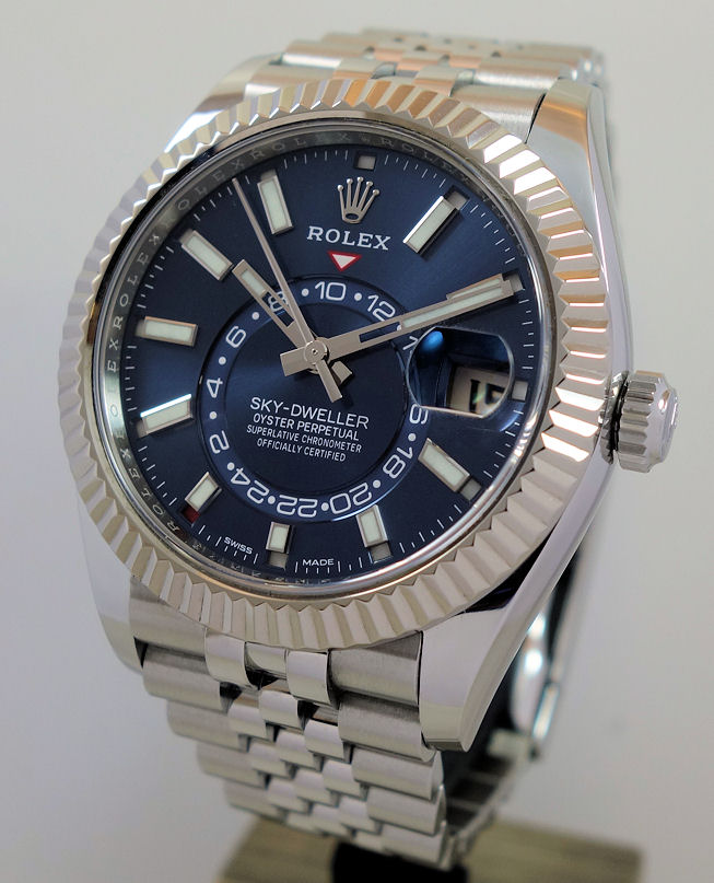 DSC07126 Rolex Sky-Dweller 326934 Steel, Blue Dial 2022 Box & Card