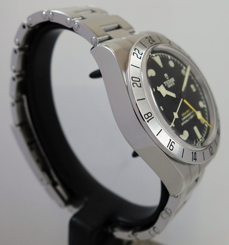 DSC07232 TUDOR Black Bay PRO 79470 Steel on bracelet Box & Card 2023