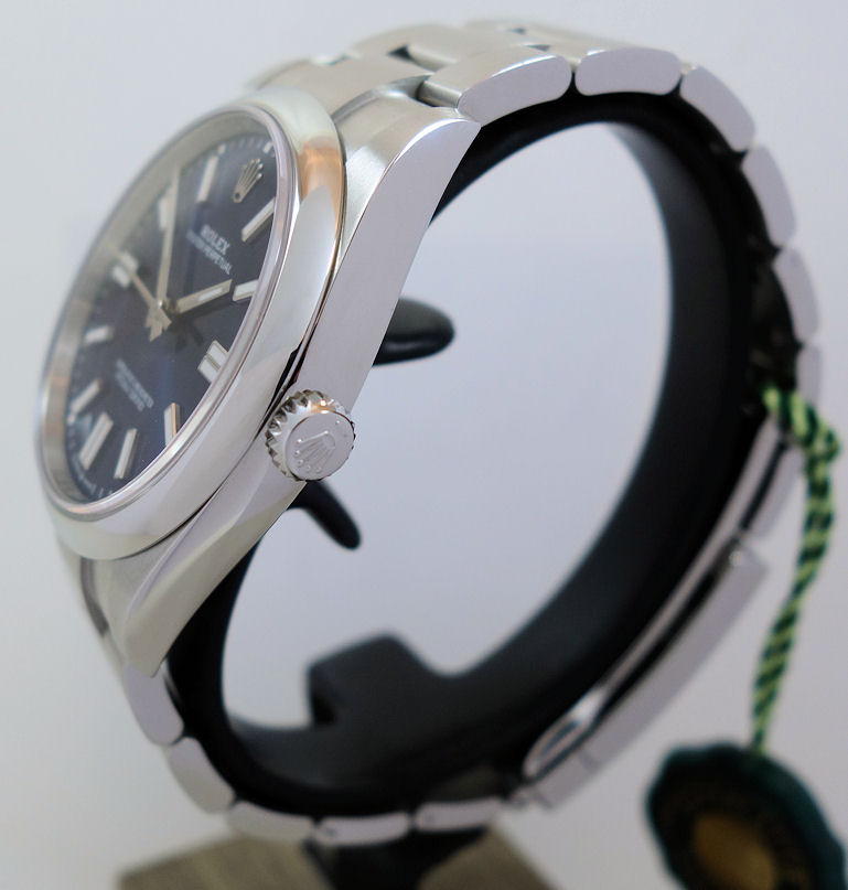 DSC07416 Rolex Oyster Perpetual 41mm 124300 BLUE dial 2025 *UNUSED*