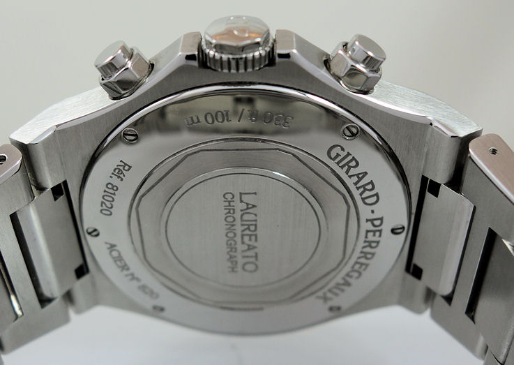 DSC07791 Girard Perregaux Laureato Chronograph Ø 42mm Steel with Panda-dial Box & Card 81020-11-131-11A