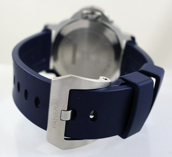 DSC08031 Panerai Luminor Base Logo 44mm, Steel PAM1623 Blue-dial Box & Card