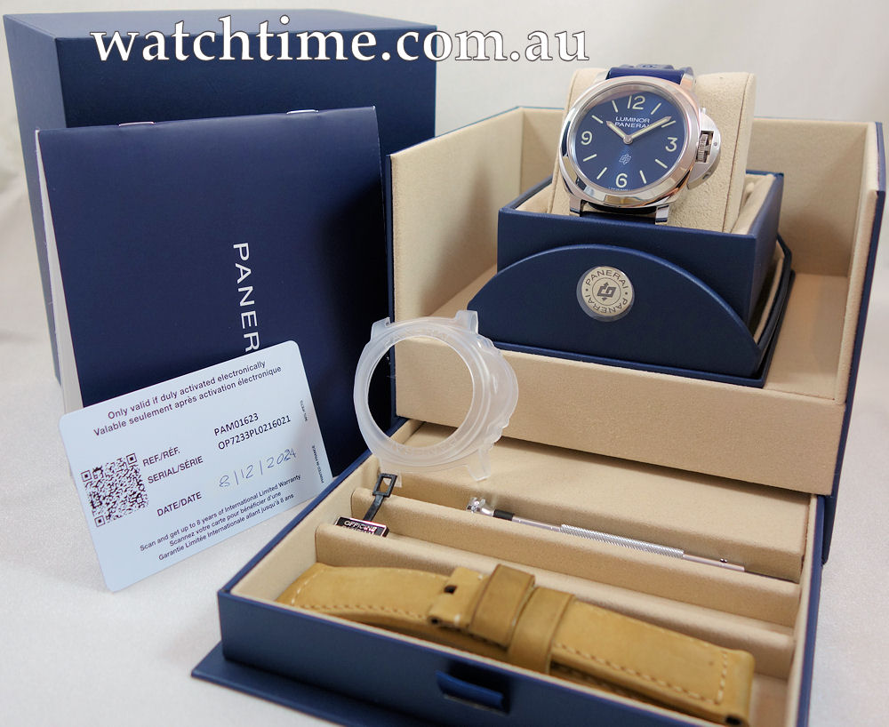DSC08040 Panerai Luminor Base Logo 44mm, Steel PAM1623 Blue-dial Box & Card
