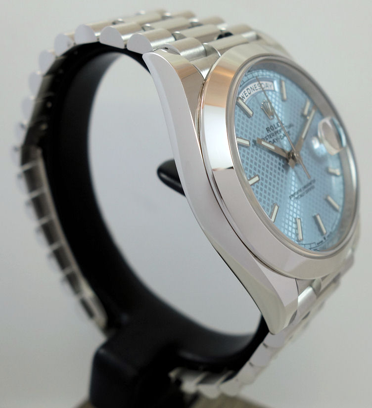 DSC08130 Rolex Day-Date 40 Platinum 228206 ICE-BLUE Dial Box & Card 2021