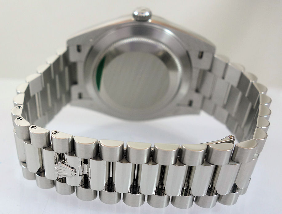 DSC08134 Rolex Day-Date 40 Platinum 228206 ICE-BLUE Dial Box & Card 2021