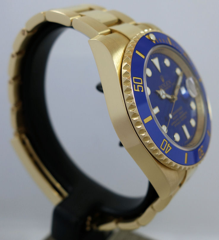 DSC08405 ROLEX Submariner 18k Yellow-Gold Rare Matt Blue Dial 116618 LB Box & Card Collectors Quality As New.