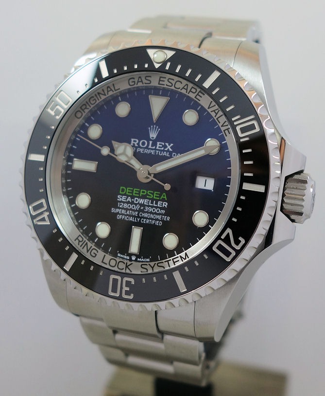 DSC08579 Rolex DEEPSEA SeaDweller James Cameron 126660 Full set!