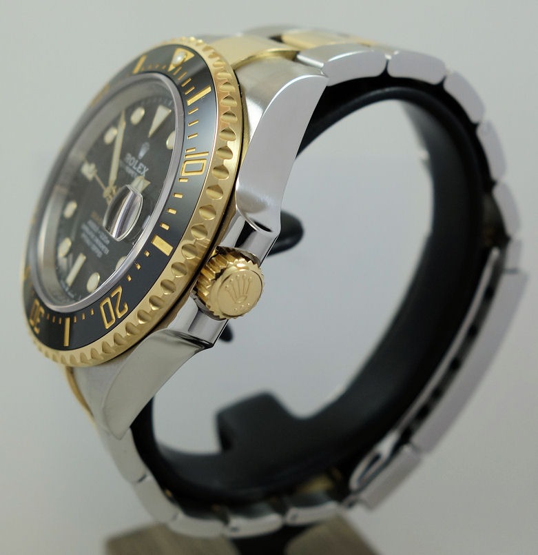 DSC08630 ROLEX SEA-DWELLER 43mm 18K & STEEL 126603 Box & Card 2021