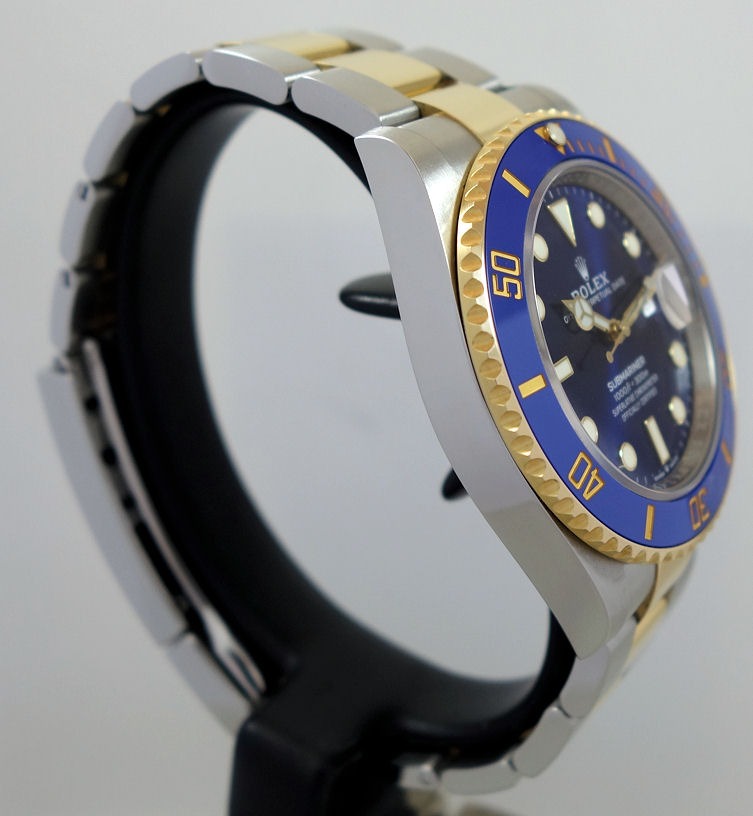 DSC08758 Rolex Submariner Bluesy 126613LB 41mm Box & Card