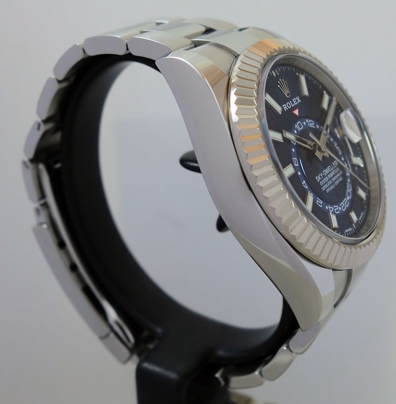 DSC09114 Rolex Sky-Dweller 326934 Steel, Blue-dial 2022 Full Set!!