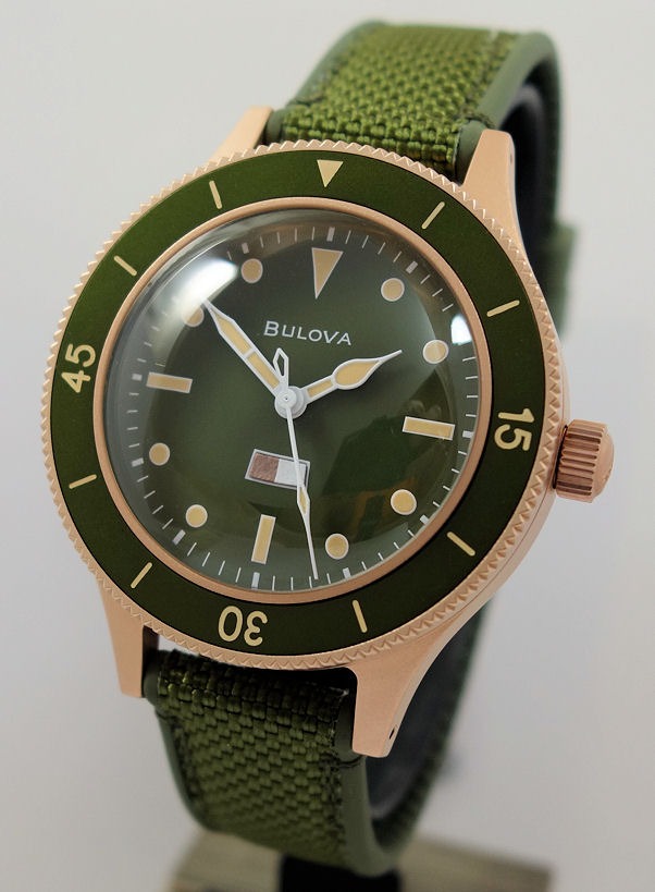 DSC09535 Bulova MIL-SHIP Bronze 98A324 Automatic 150th Special Edition