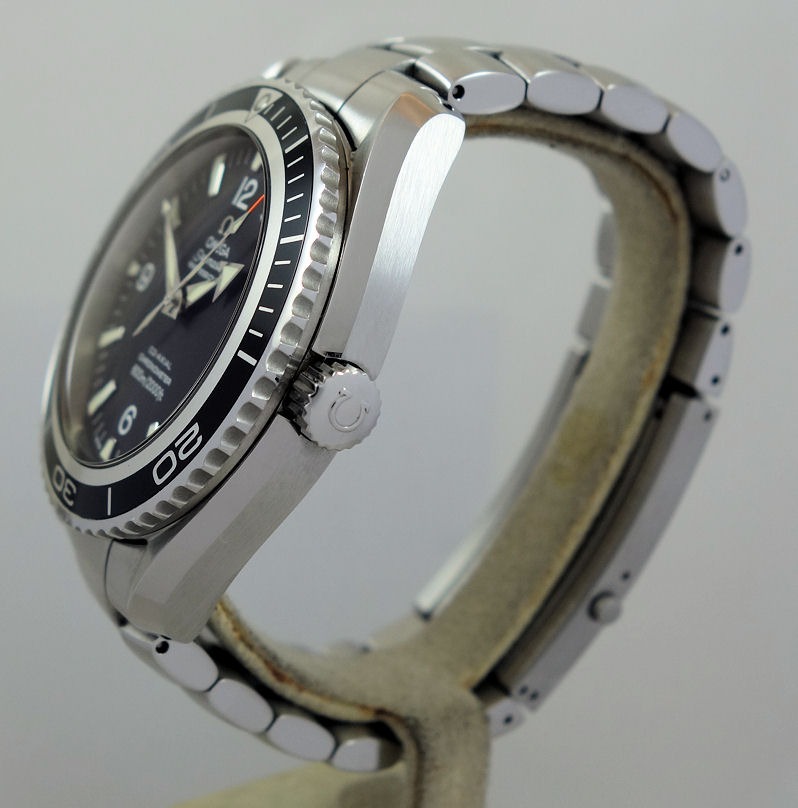 DSC09657 Omega Seamaster Planet Ocean 600m Steel 45.5mm Co-Axial 2200.50.00